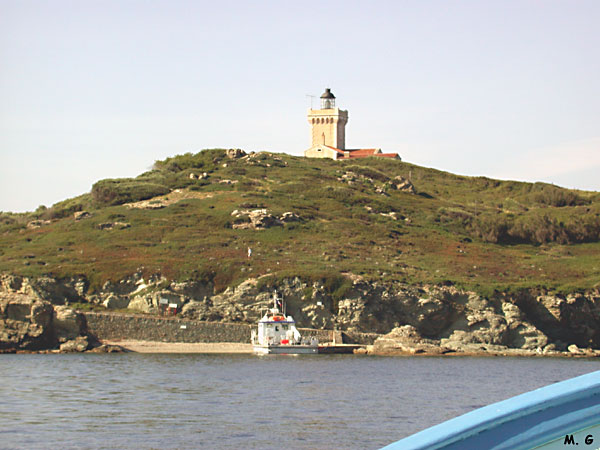  photo du phare de l'île du Rouveau